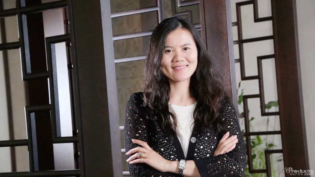 阿里彭蕾：從月薪500元到身價(jià)400億，她留下2條職場潛規(guī)則