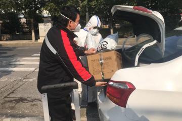 奔走在疫情下的快遞小哥，被順風(fēng)連升三級