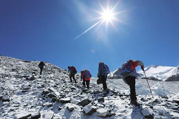 上高原爬雪山，5G信號這樣進西藏