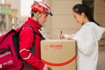 僅用96天，全國快遞業務量突破300億件