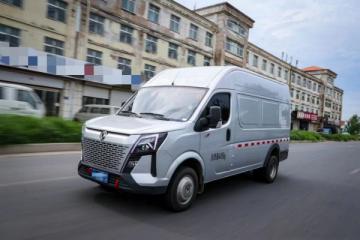 好車帶產(chǎn)銷，東風(fēng)御風(fēng)V9+成車隊(duì)老板致富利器