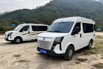 不為趕路只為“感受”路 駕駛東風御風房車既是旅行也是修行 