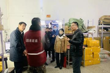 國家郵政局局長“突擊”調研快遞進村！