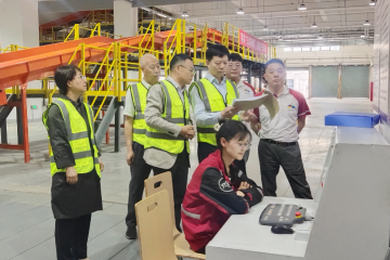 國家郵政局領導視察圓通