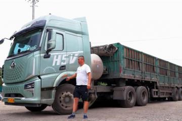 開了20年燃油卡車，換成燃?xì)饪ㄜ囀窃鯓右环N感受？