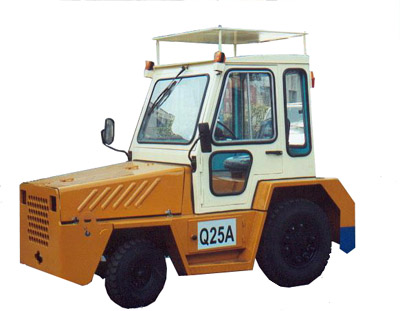 大連Q25牽引車