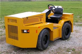 美國Taylor-Dunn TC-100 / 120牽引車