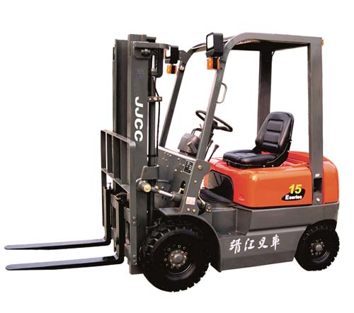 1.5-1.8噸E系列內燃叉車