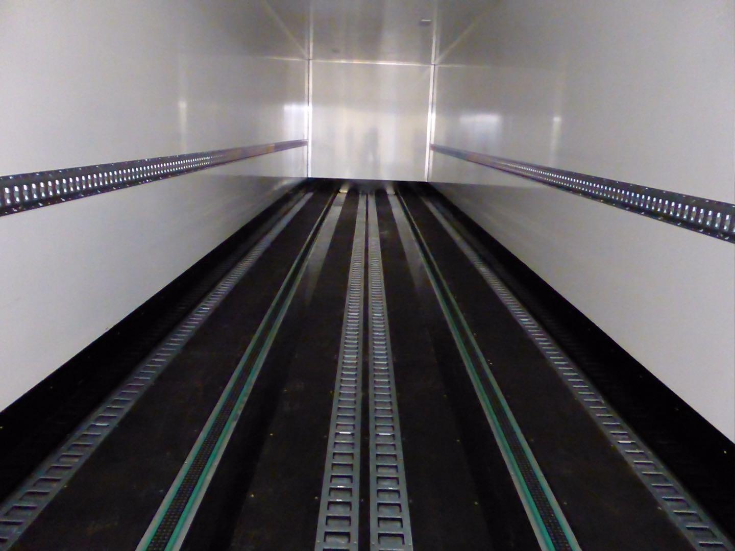馳運裝卸車載輸送機