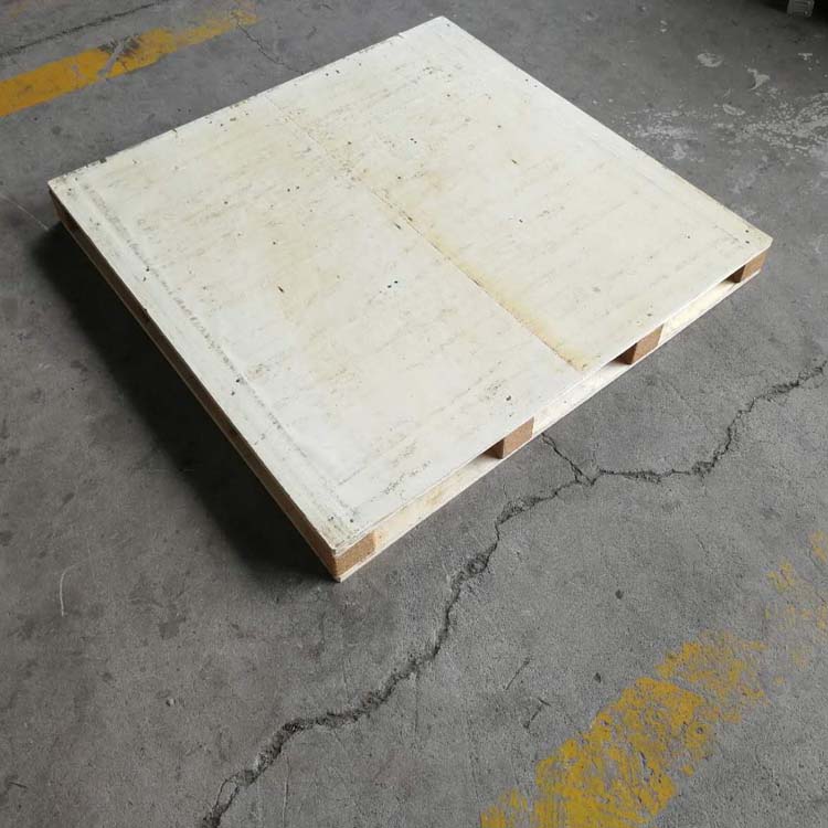 青島木托盤廠家直銷出口托盤 高墩免熏蒸托盤四面進(jìn)叉