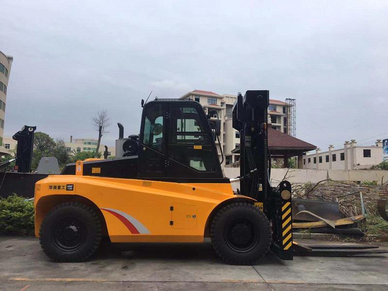 采購(gòu)12噸叉車(chē)價(jià)格|福建大型12噸叉車(chē)廠(chǎng)家批發(fā)