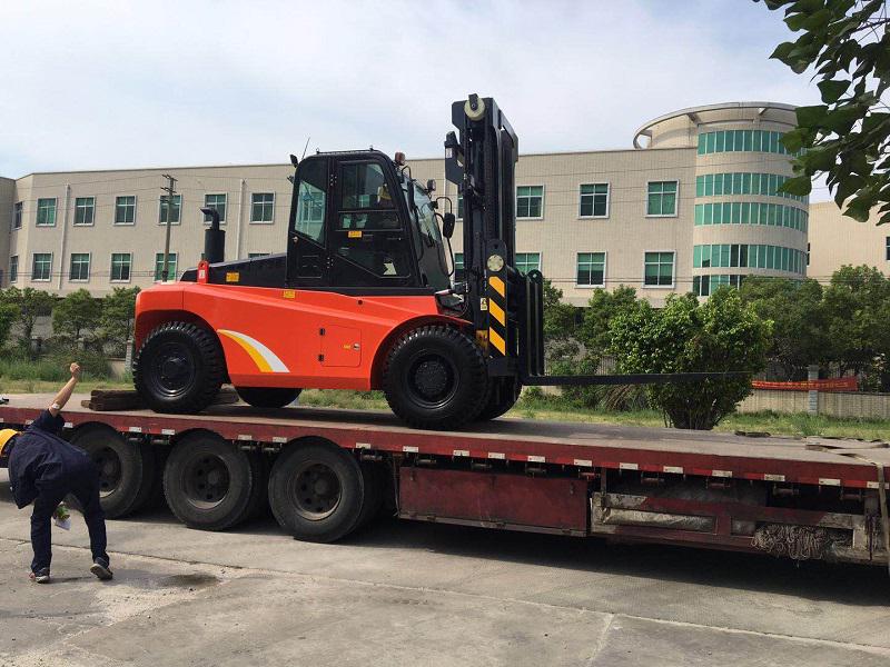 采購12噸叉車價格|福建大型12噸叉車廠家批發
