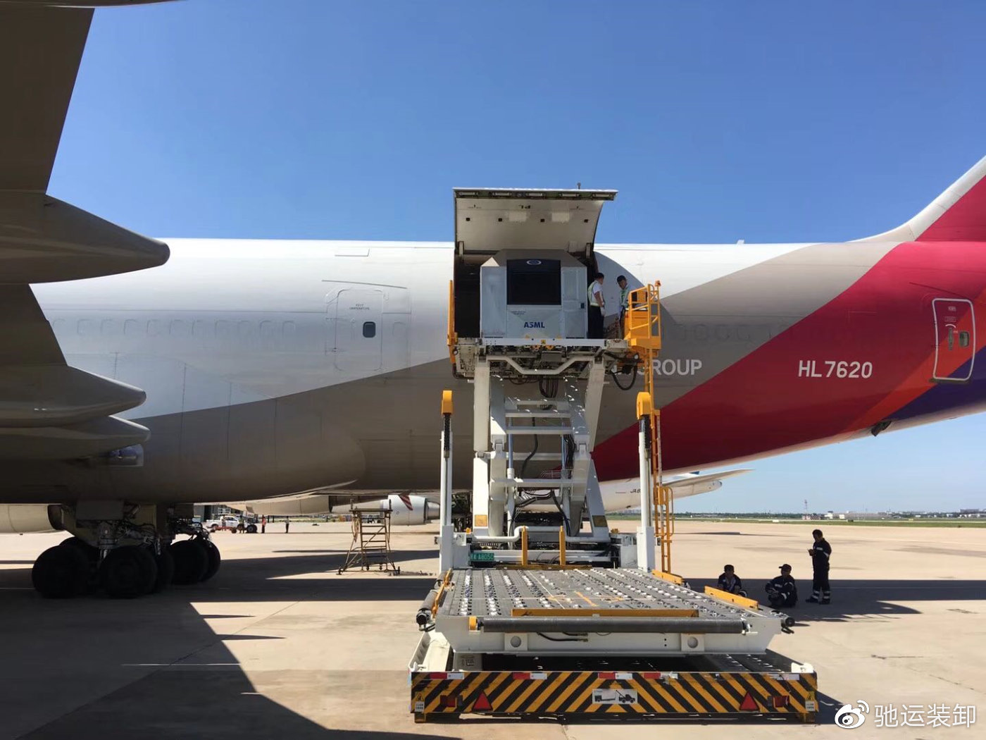飛機.jpg